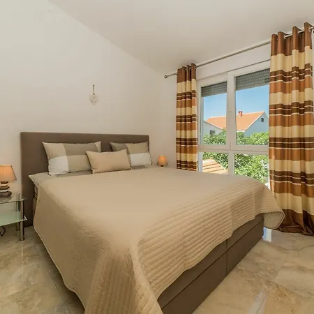 Apartament Boras Vir